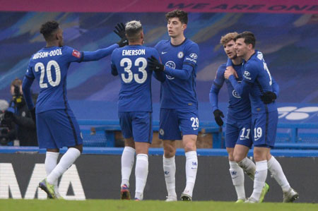 《辐射》霍斯先生演员用油管内容分析角色背景与动机