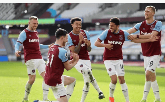 TES拒绝爆冷，Doinb深陷死境，LPL错失金玉良缘，JKL女警大显神威