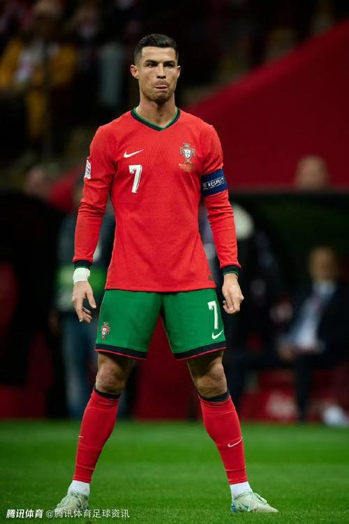 《炉石传说》“胜地历险记”：新卡引领策略变革