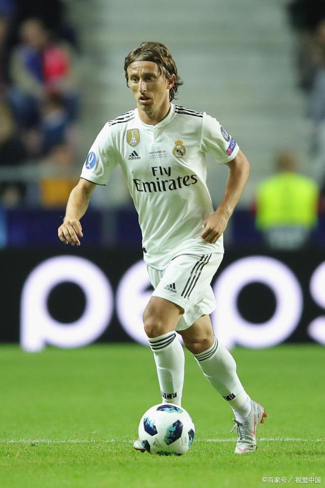 飞人舞步演绎绿茵艺术贾府教父推动战术革新